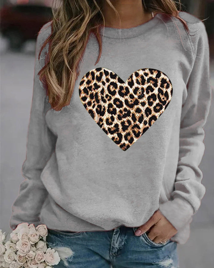 Lenka - elegantes Sweatshirt mit Leoparden-Herz-Print